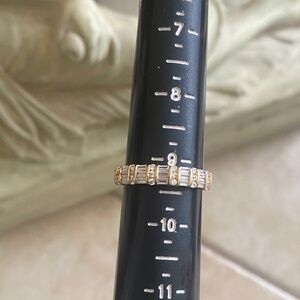 Elegant Gold and Silver Women's Ring